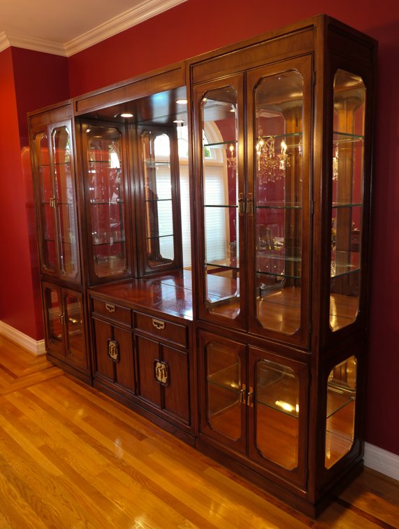 Thomasville Mystique Collection China Cabinet