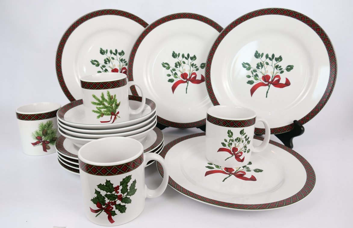 Sakura Holiday Greens Stoneware Service for Four