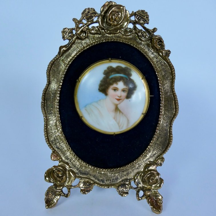 Hand Painted Porcelain Brooch