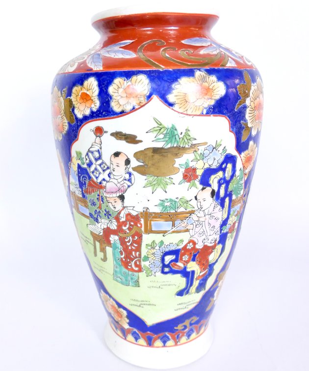 Antique Chinese Export Vase