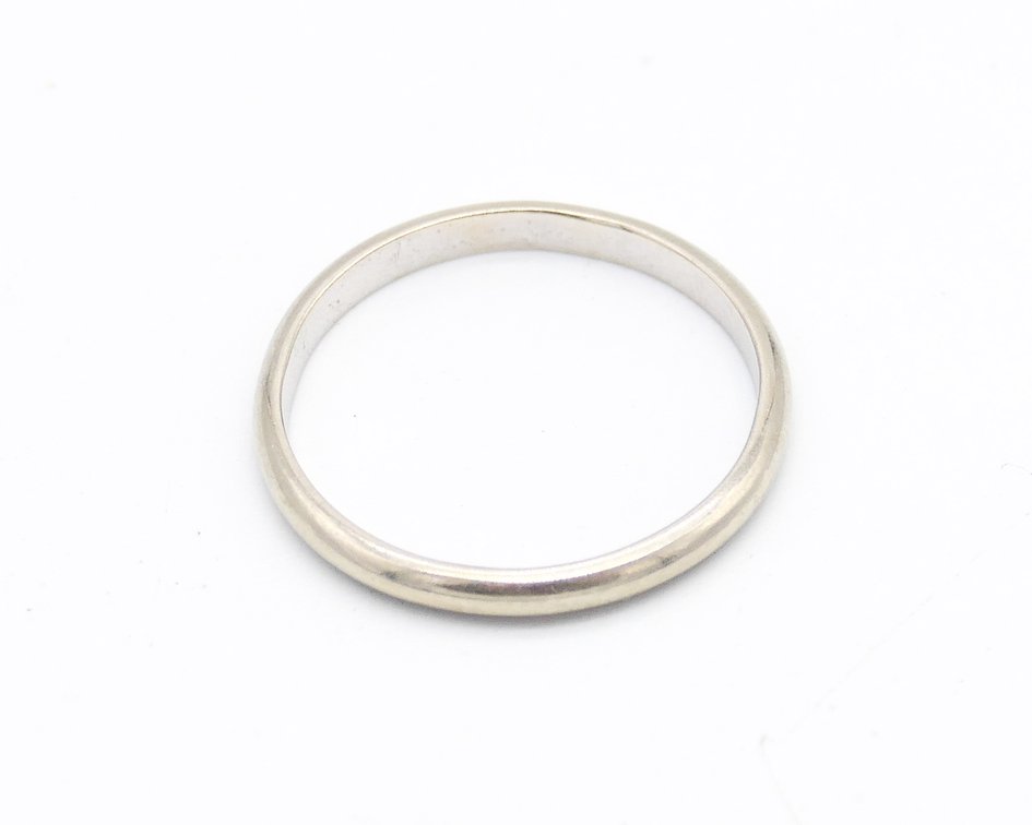 14K White Gold Band