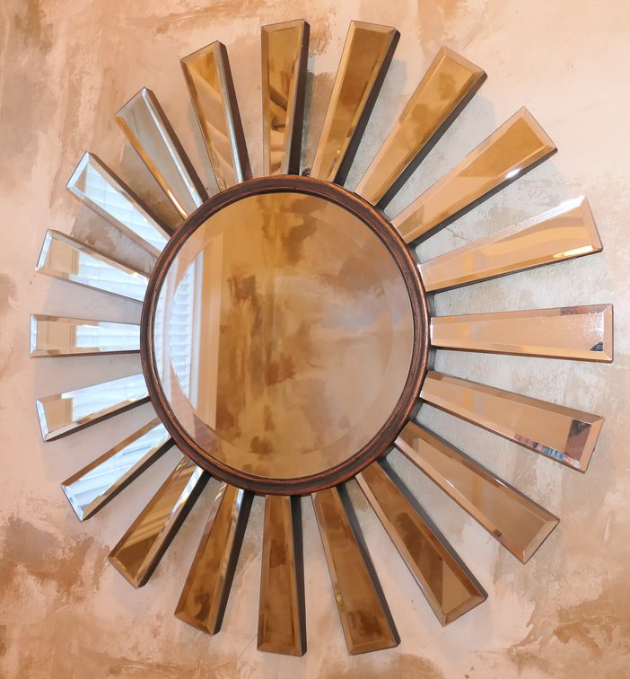 Sunburst Style Round Wall Mirror