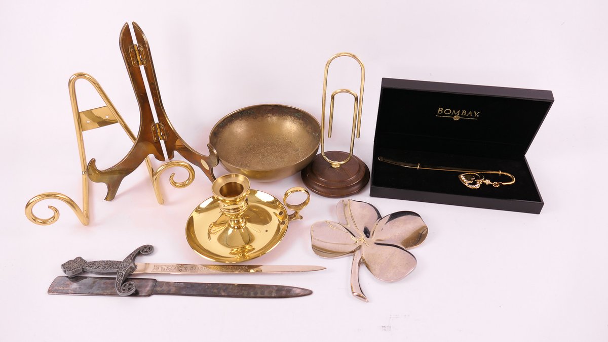 Assortment of Home Accents
