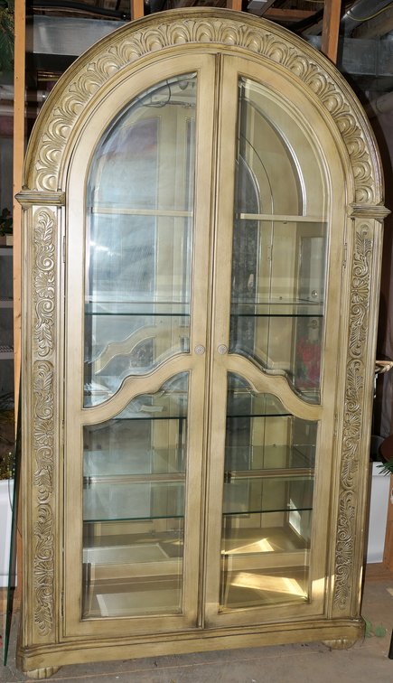 Arched Mirrored Curio Cabinet