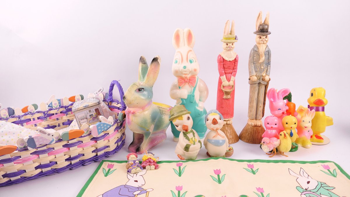 Vintage Easter Decor