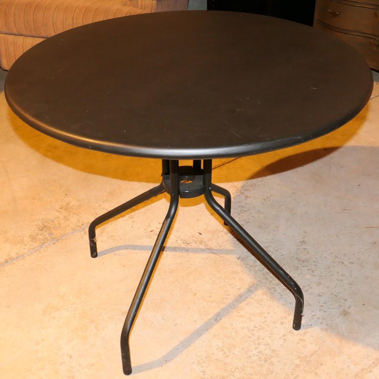 Black Metal Round Bistro Table