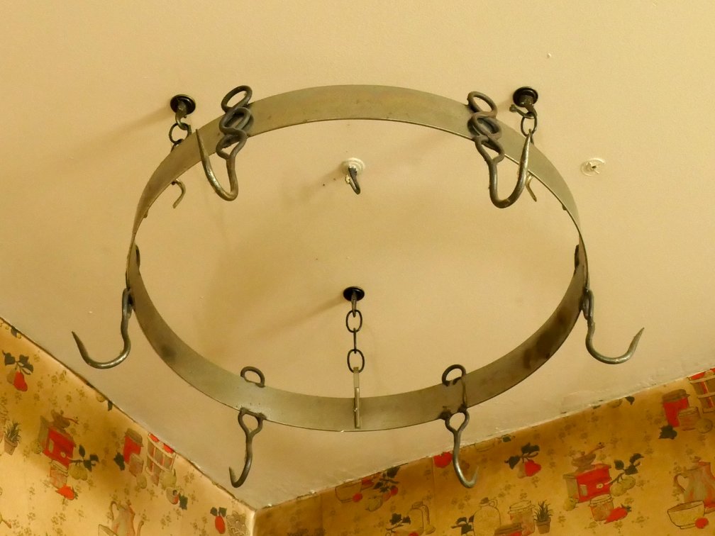 Round Ceiling Mounted Pot Rack