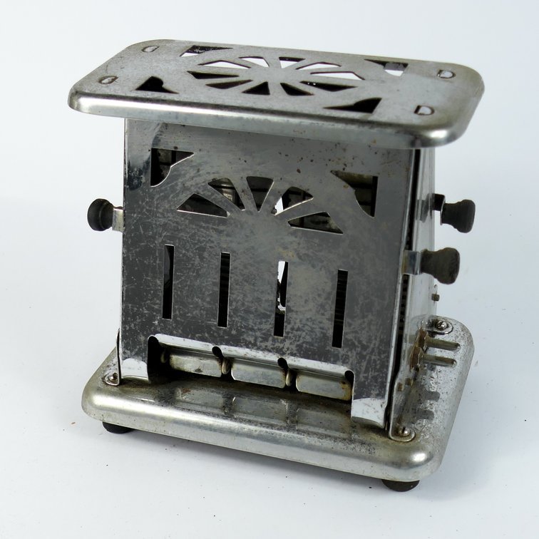 Universal Toaster by Landers, Frary and Clark