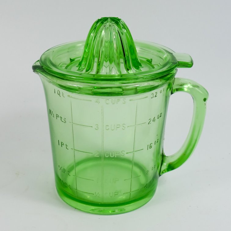Hazel Atlas Measuring Cup and Juicer Lid