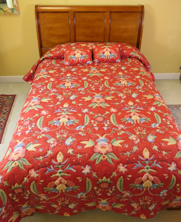 Sleigh Headboard Queen Bed with Storage