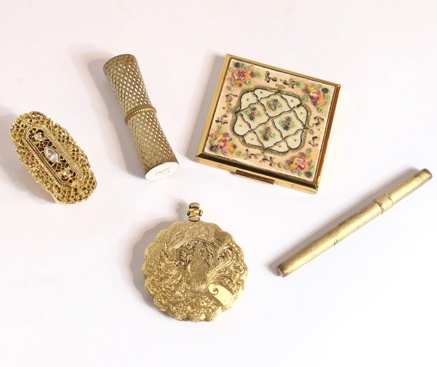 Mid Century Makeup Accessories