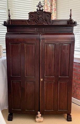 Image for Estate of Suzette Henke Absolute Auction – 900+ Lots of Fine Furnishings, Wool Rugs, Designer Décor & More!