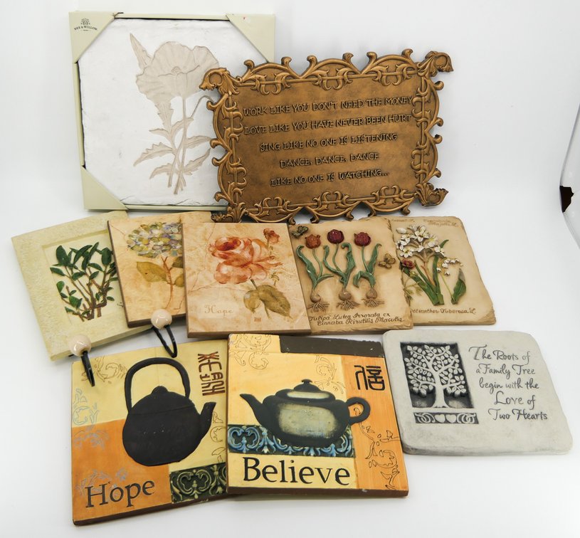 Plaque Art