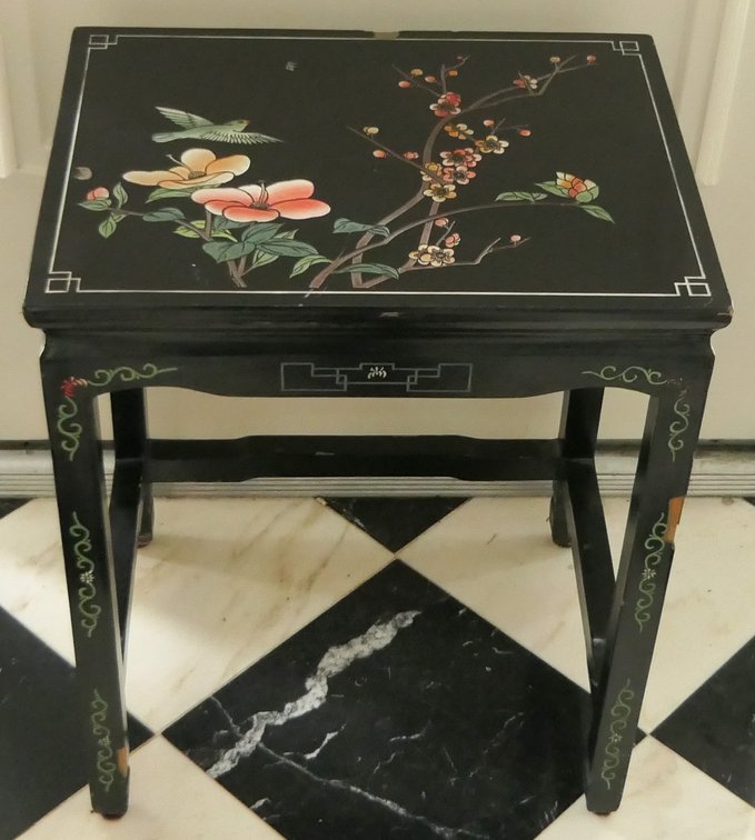 Indented Bird Accent Table