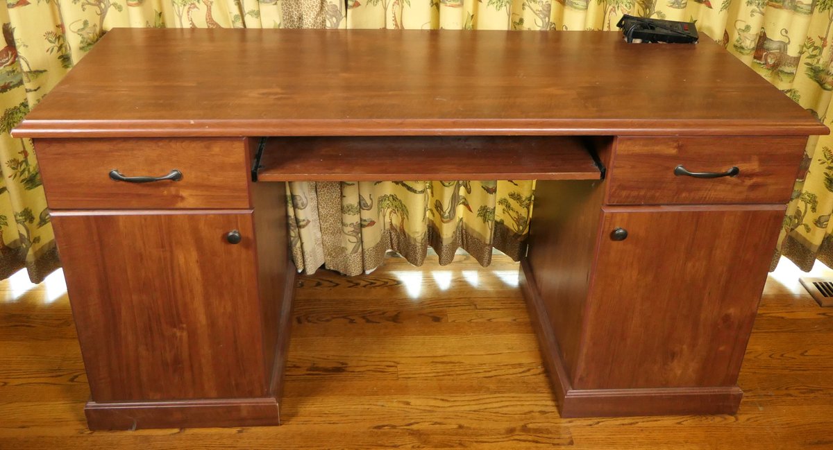 Kneehole Desk