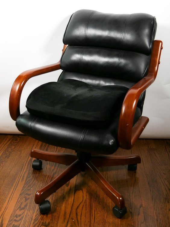 Vinyl Rolling Desk Chair