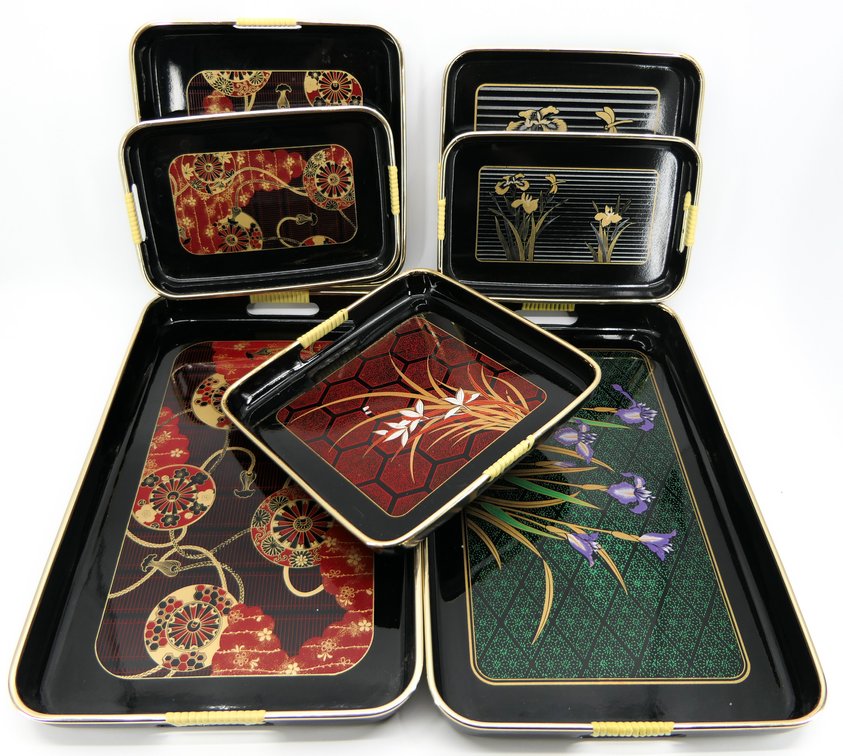 Black Trays