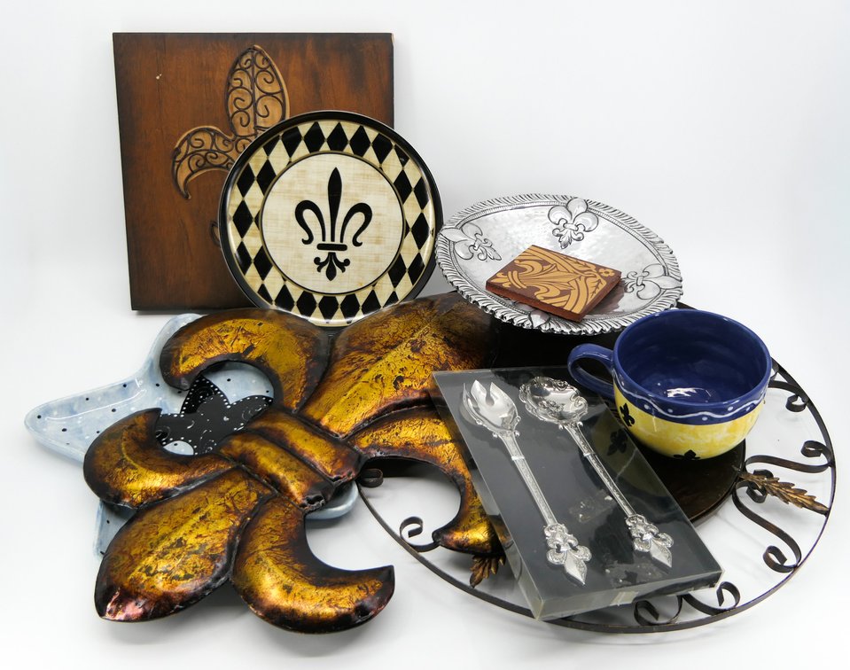 Fleur de Lis Decor