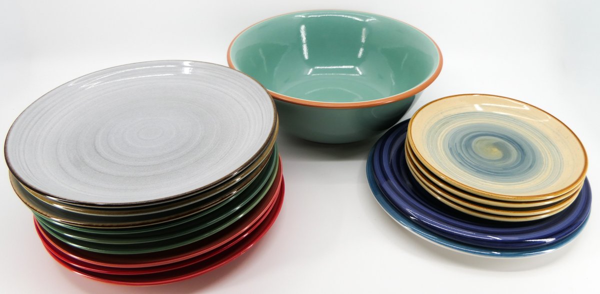 Coordinating Spiral Dishware