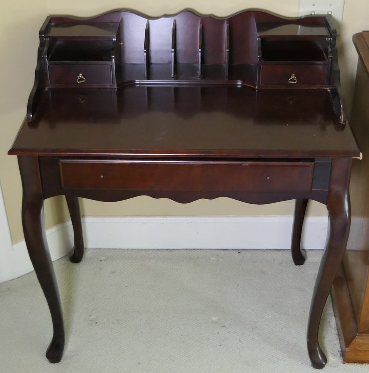 Ladies' Desk