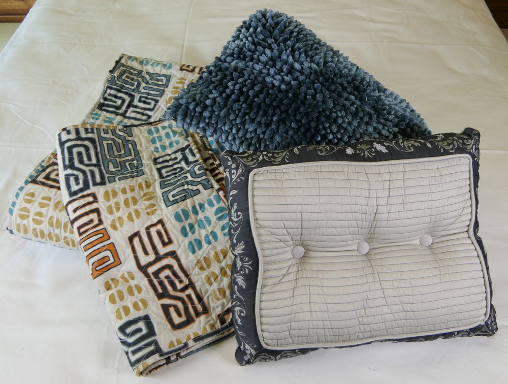 Tribal Bedspread and Accent Pillows