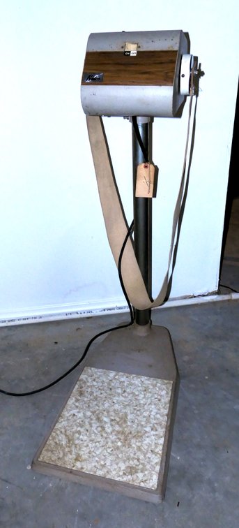 Nadco Vibrating Belt Massager
