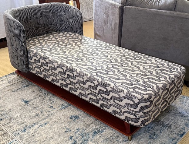 Image for Estate of Suzette Henke Absolute Auction – 900+ Lots of Fine Furnishings, Wool Rugs, Designer Décor & More!