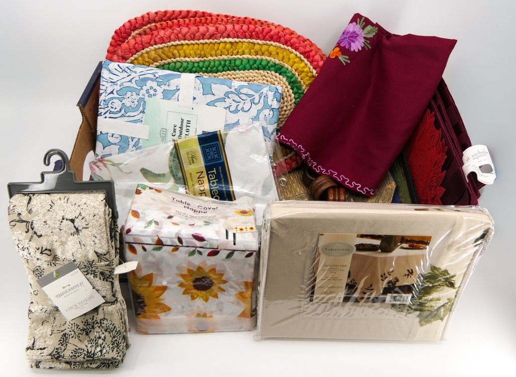 Dining Table Linens