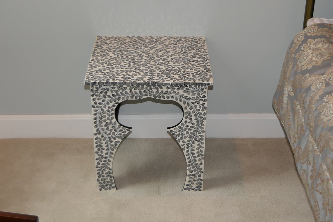 Mother of Pearl Style Lamp Table