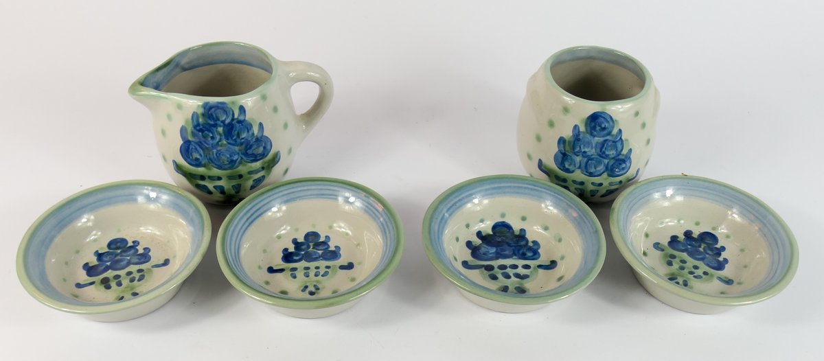 MA Hadley Blueberry Bouquet Pottery