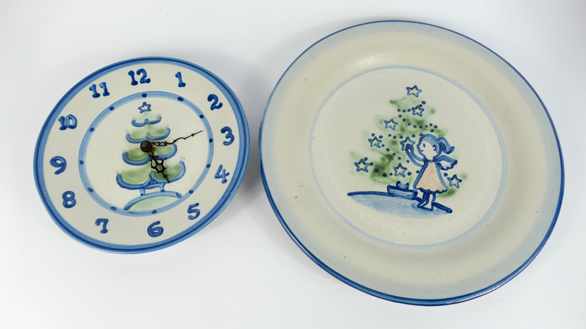 MA Hadley Holiday Pottery