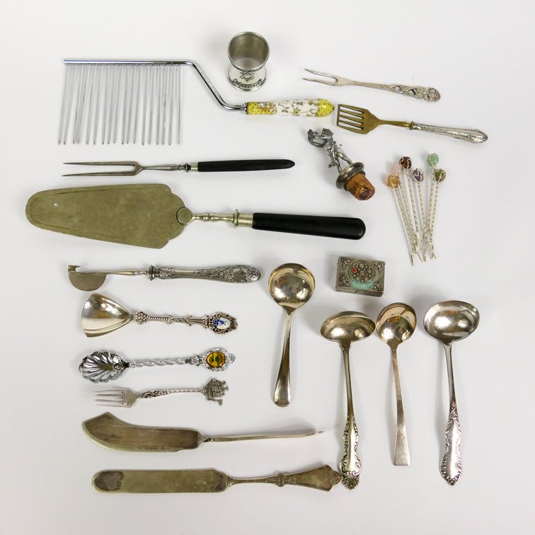 Assorted Silverplate Items
