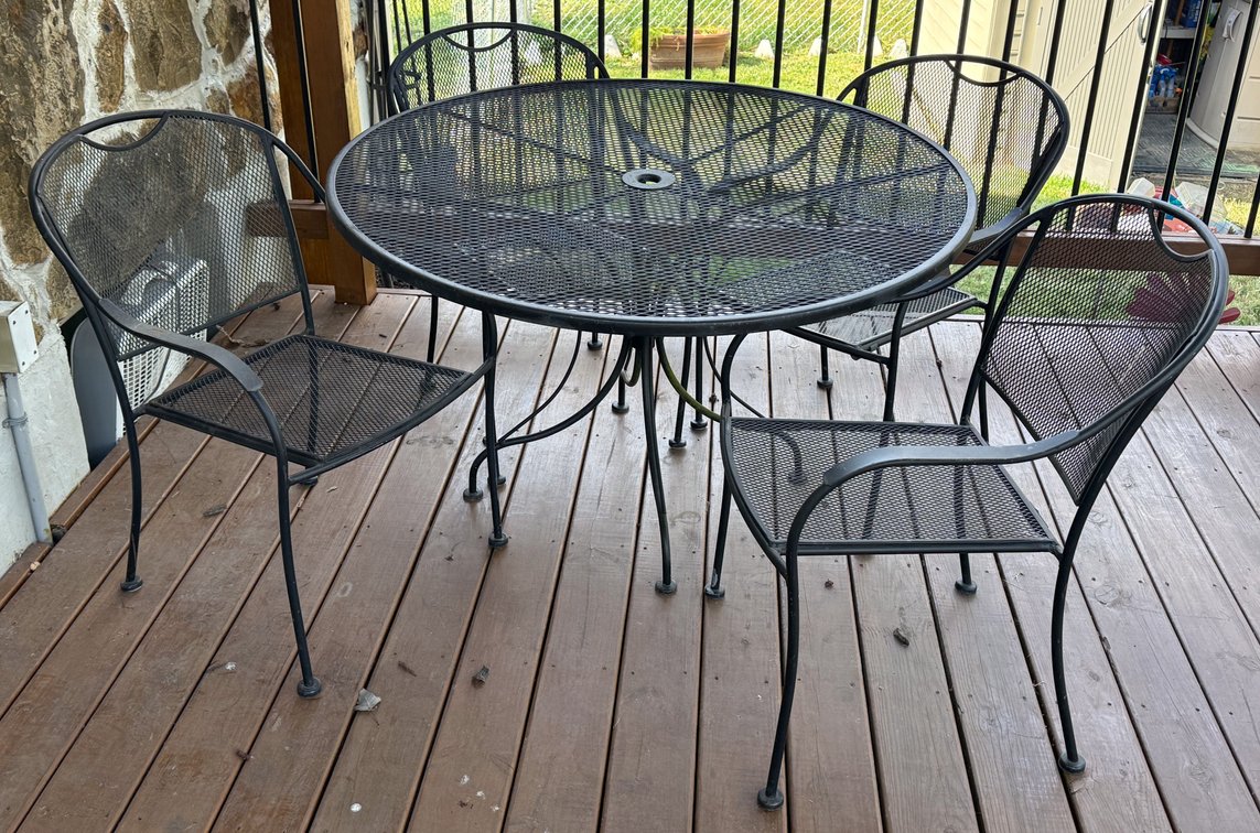 Black Metal Mesh Patio Set