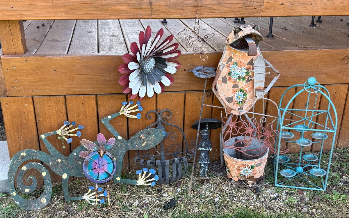 Metal Yard Decor