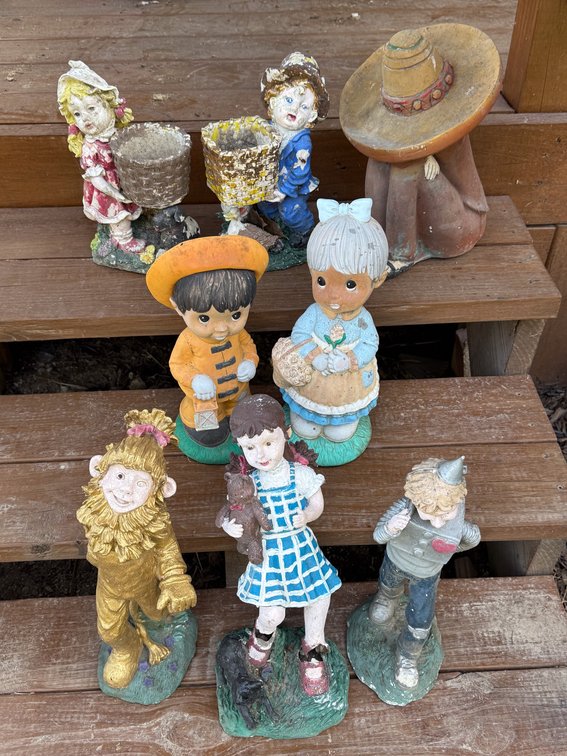 Decorative Garden Figurines