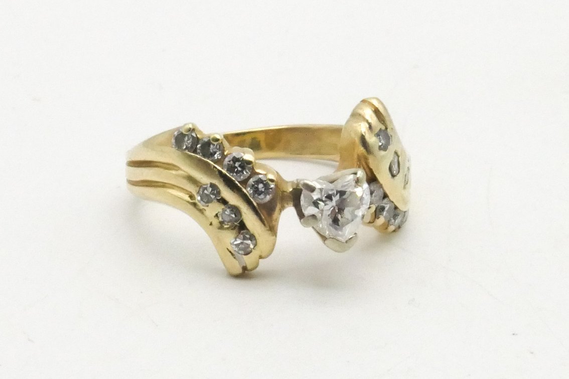 14k Gold Heart Shaped Diamond Ring
