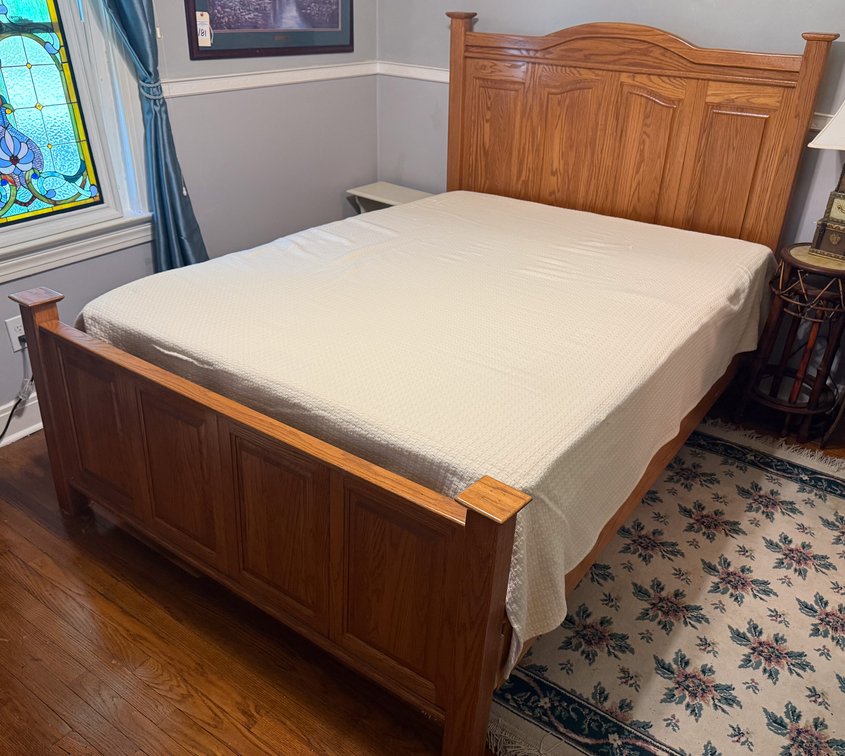 Solid Oak Queen Size Bed
