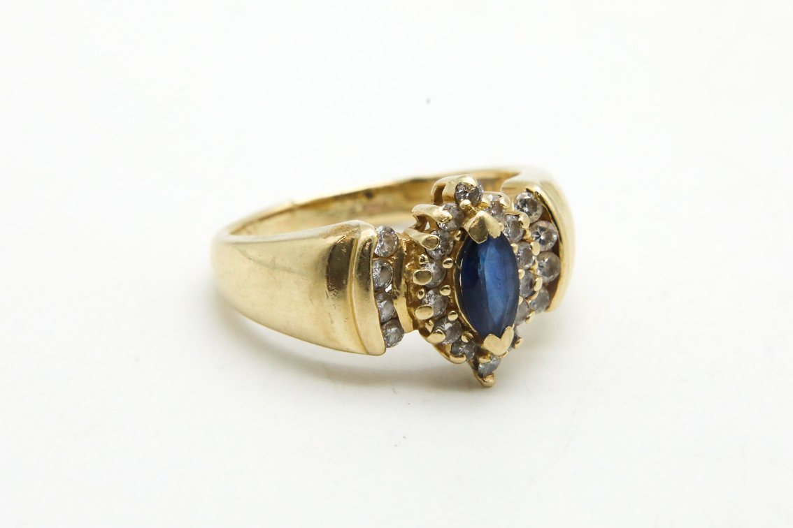 14k Gold Sapphire and Diamond Ring