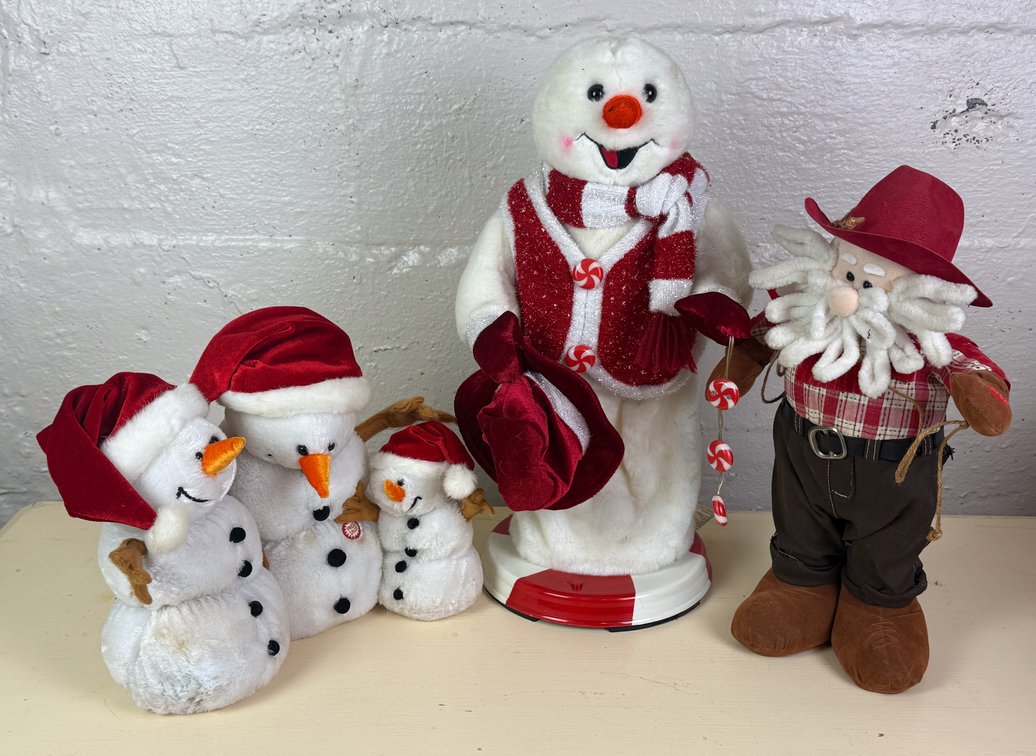 Three Animated Musical Christmas Figures