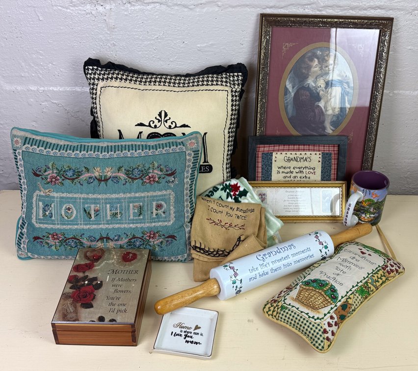 Mom and Grandma Themed Decor