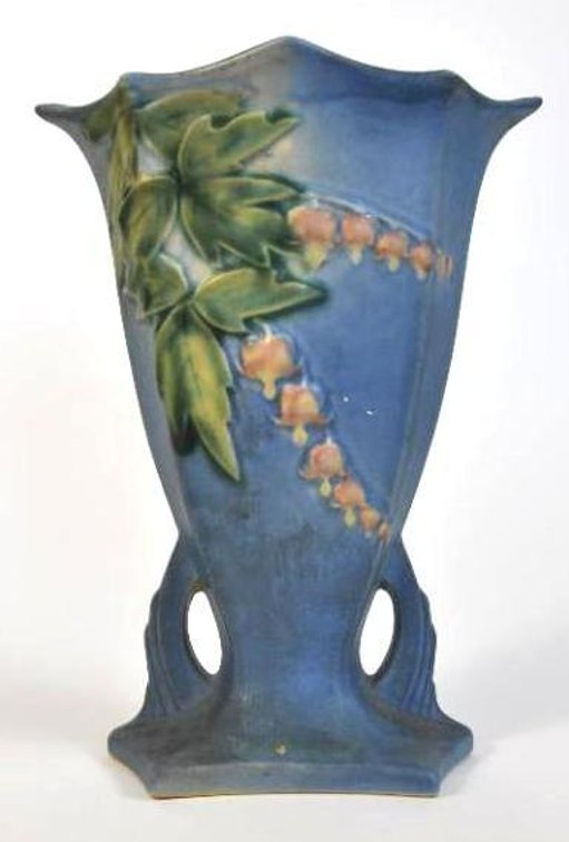 Roseville Pottery Bleeding Heart Vase No 968-8