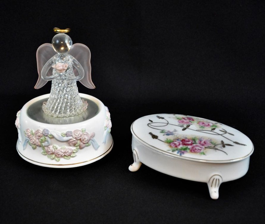 Decorative Collectibles