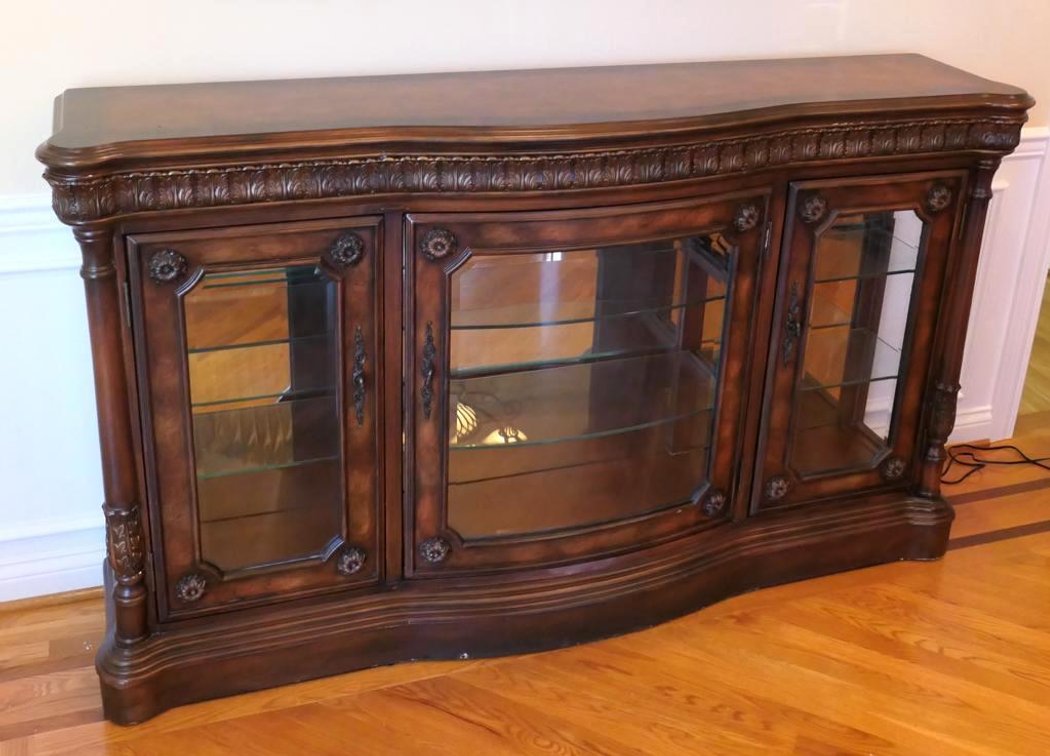 Image for Downsizing Auction in East End- Summit Ridge