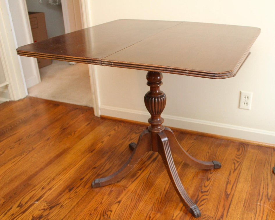 1940's Duncan Phyfe Style Flip Top Game Table