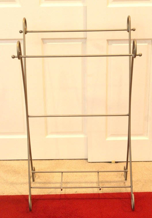 Small Metal Quilt Rack