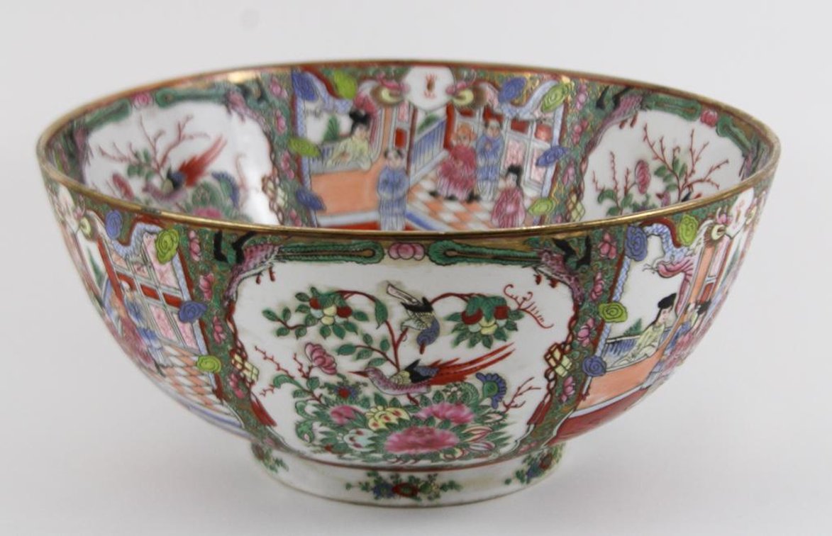 Vintage Chinese Porcelain Center Bowl