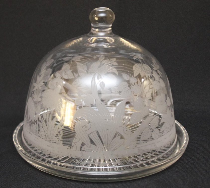 Covered Glass Cheese Plate