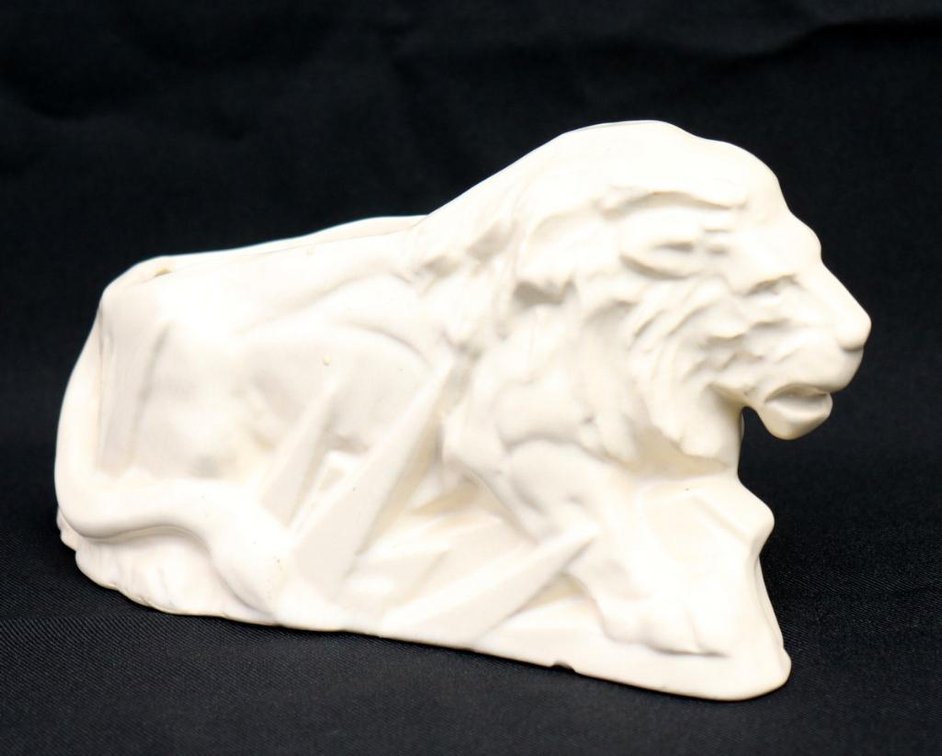 McCoy Lion Planter