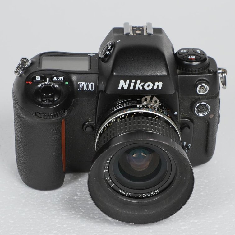 Nikon F100 35mm Film Camera