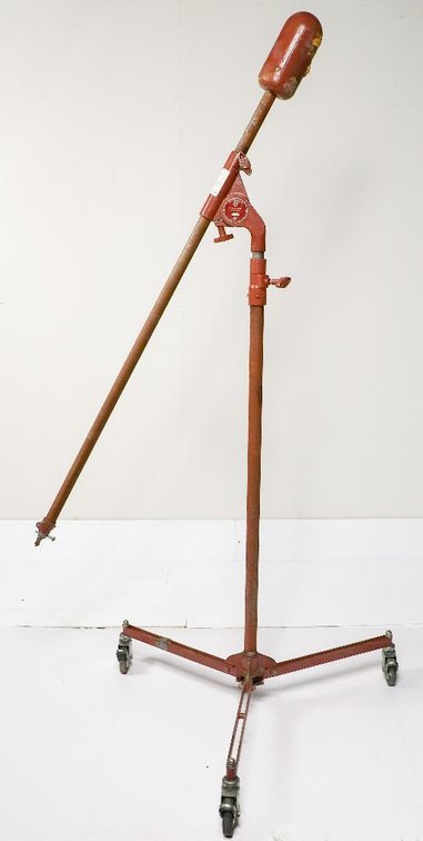 Mole-Richardson Boom Stand